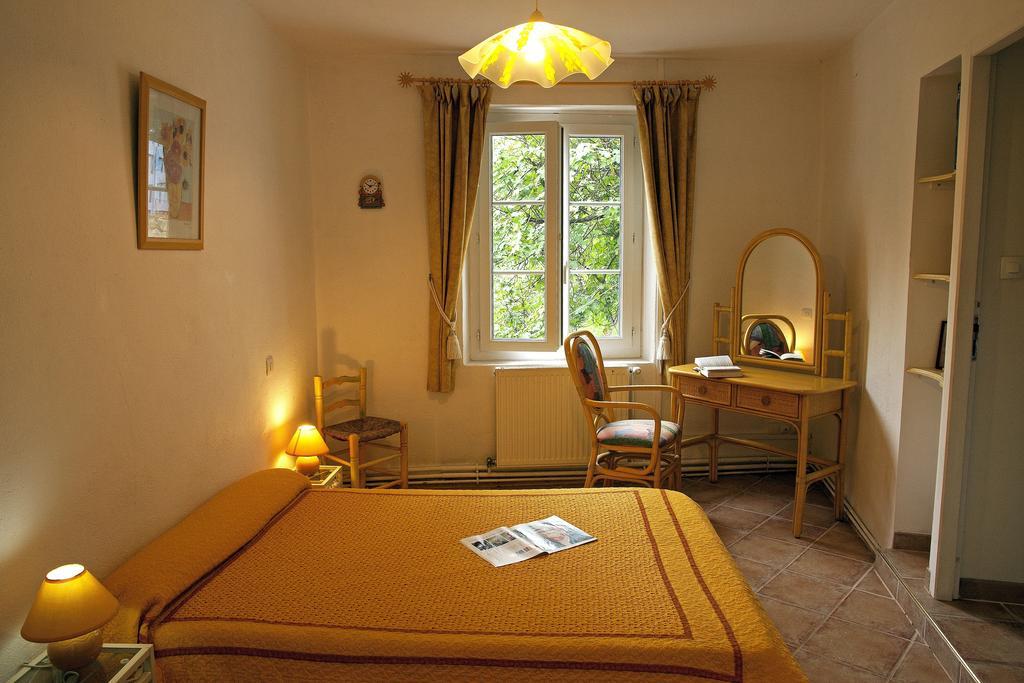 Moulin De Cornevis Bed And Breakfast Privas Chambre photo
